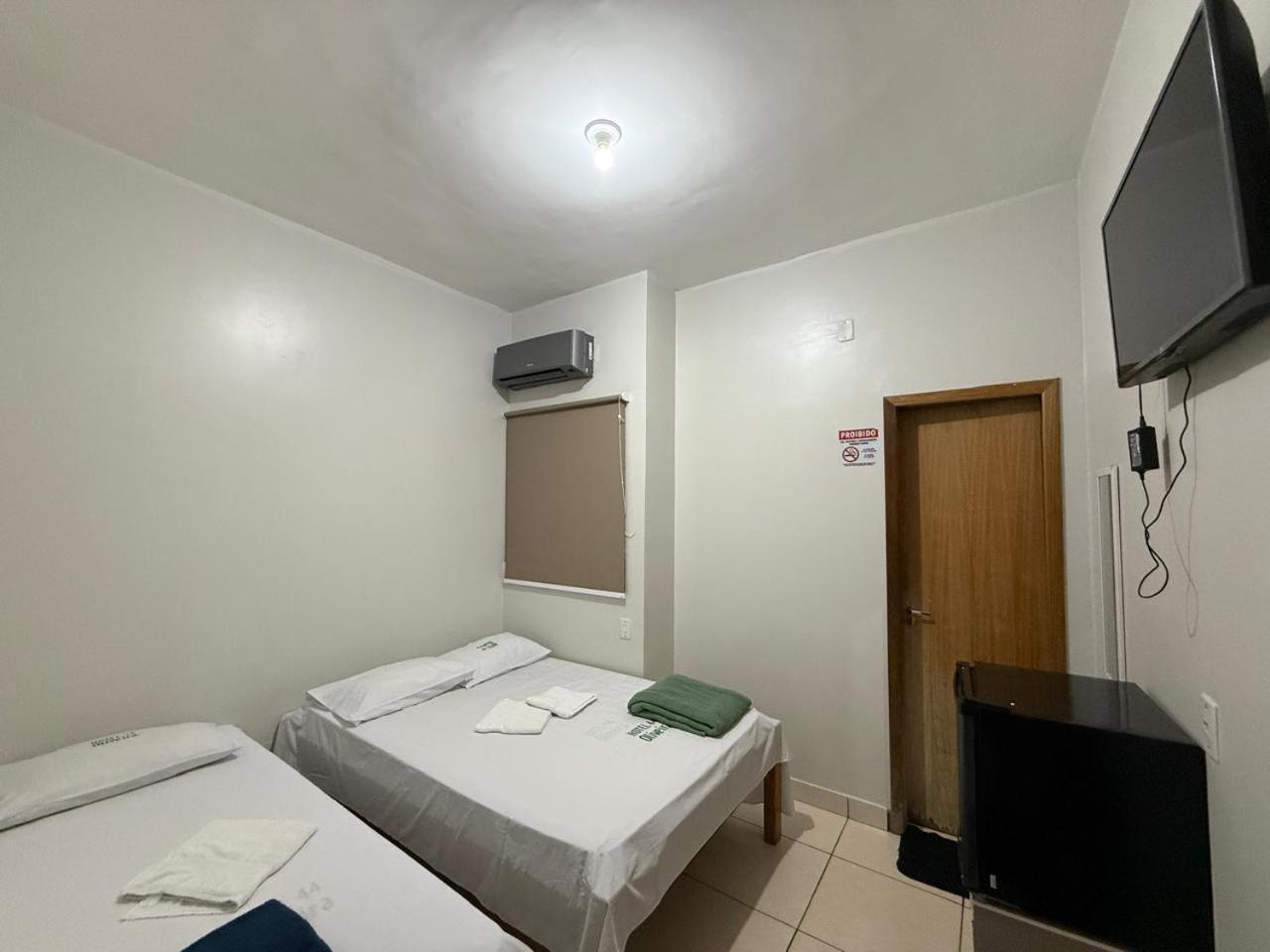 Hotel Oliveira 44 Goiania Bagian luar foto