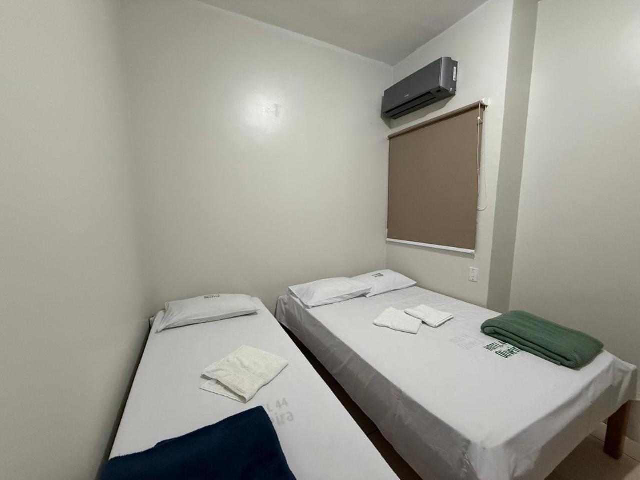 Hotel Oliveira 44 Goiania Bagian luar foto