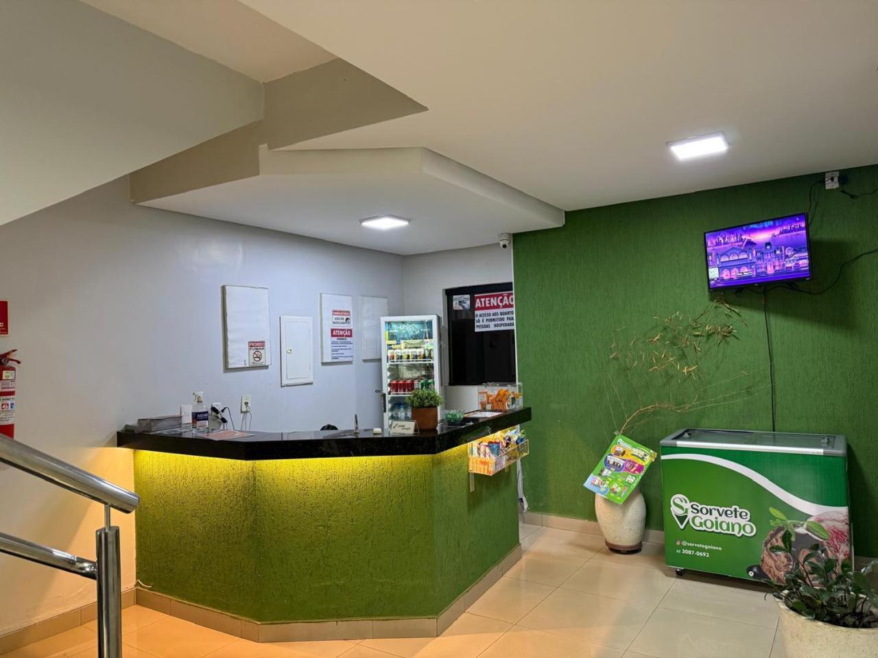 Hotel Oliveira 44 Goiania Bagian luar foto