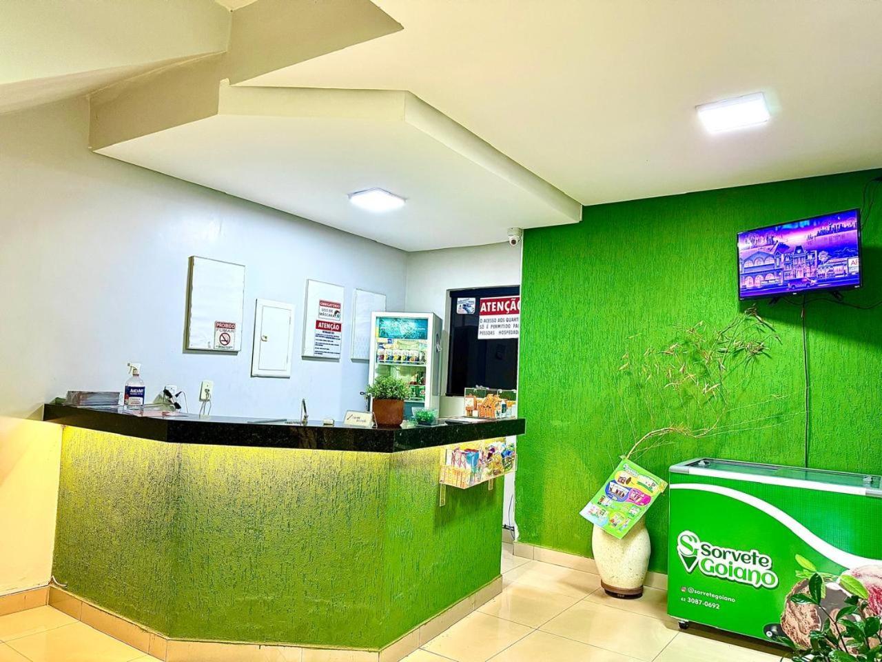Hotel Oliveira 44 Goiania Bagian luar foto
